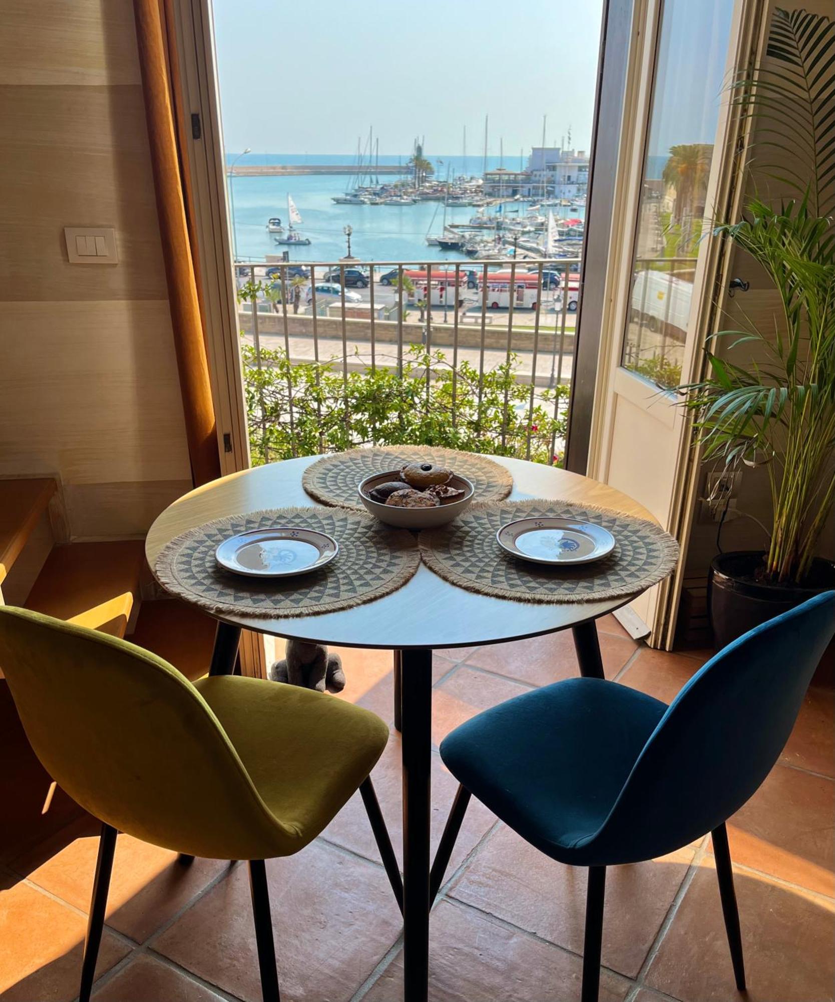 Una Finestra Sul Mare Bari Exterior photo